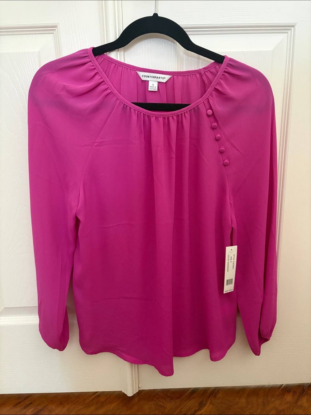 NWT Counterparts Women's Hot Pink Button-Accent Long Sleeve Blouse. Size S